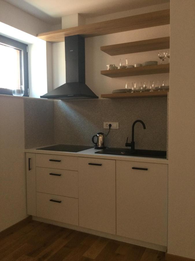 Lovely Studio Appartment With Patio Near The Sea Koper Exterior photo